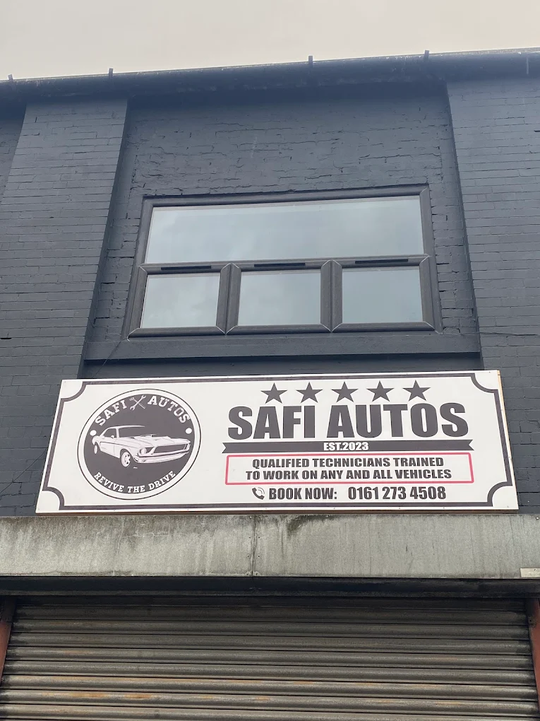 Safi Autos shopfront sign — qualified technicians trained to work on any and all vehicles